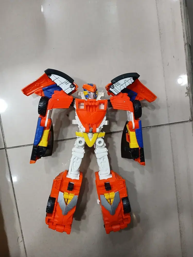 Hello Carbot orange transforming robot, 25cm, cannot transform